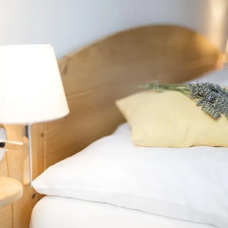 Bauernhof Zoller 팜스테이 *